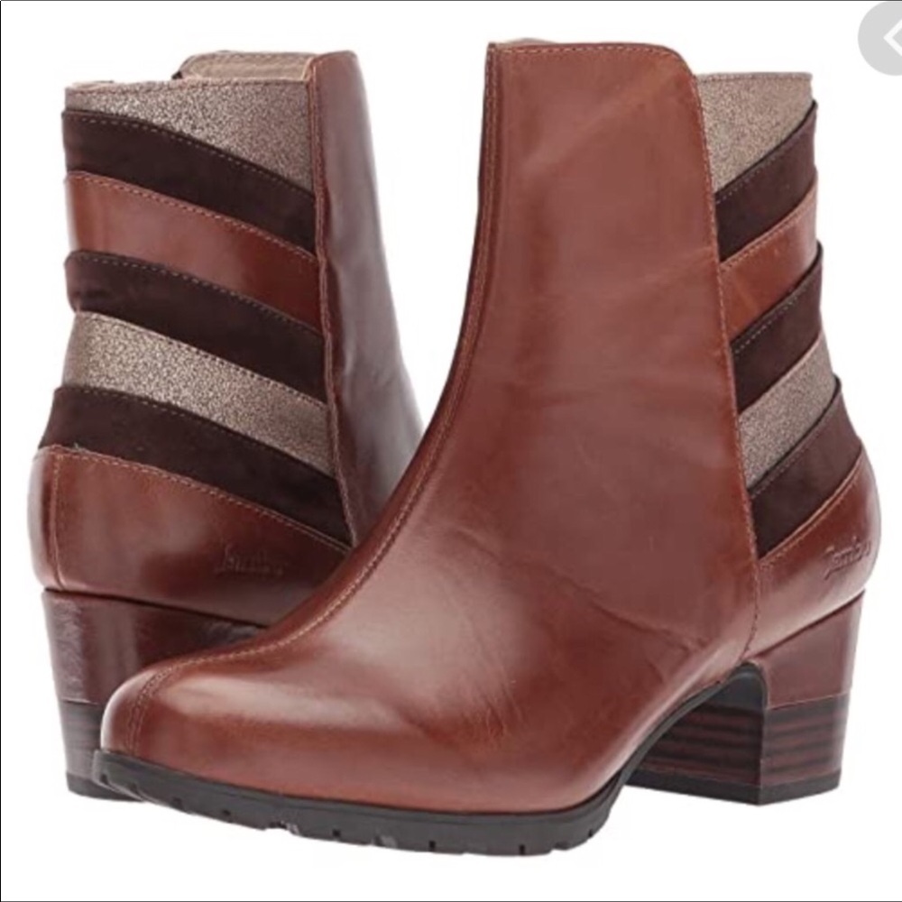 Jambu Brown and Tan Ankle Boots